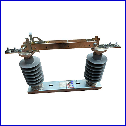 Cầu dao căng dây 02 thân sứ polime
